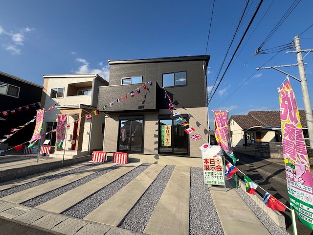 ☆佐土原町平松4-2号棟　2,080万円　2階建☆