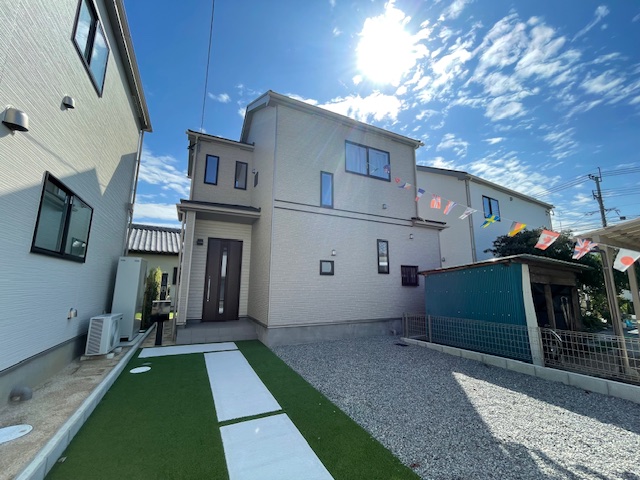 ☆大字熊野B棟　2,090万円　2階建☆