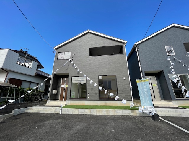 ☆大字赤江5-2号棟　1,888万円　2階建☆