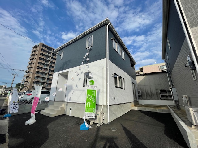 ☆霧島2-1号棟　3,188万円　2階建☆